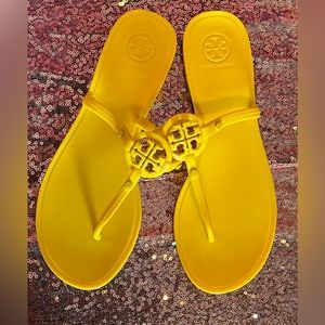 Gorgeous Yellow Tory Burch Sandals